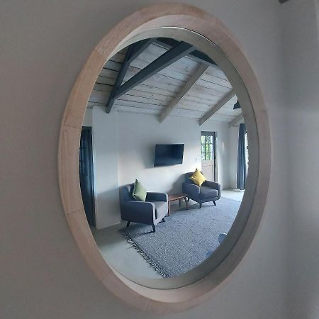 Lakeside Mountain Loft Екстериор снимка